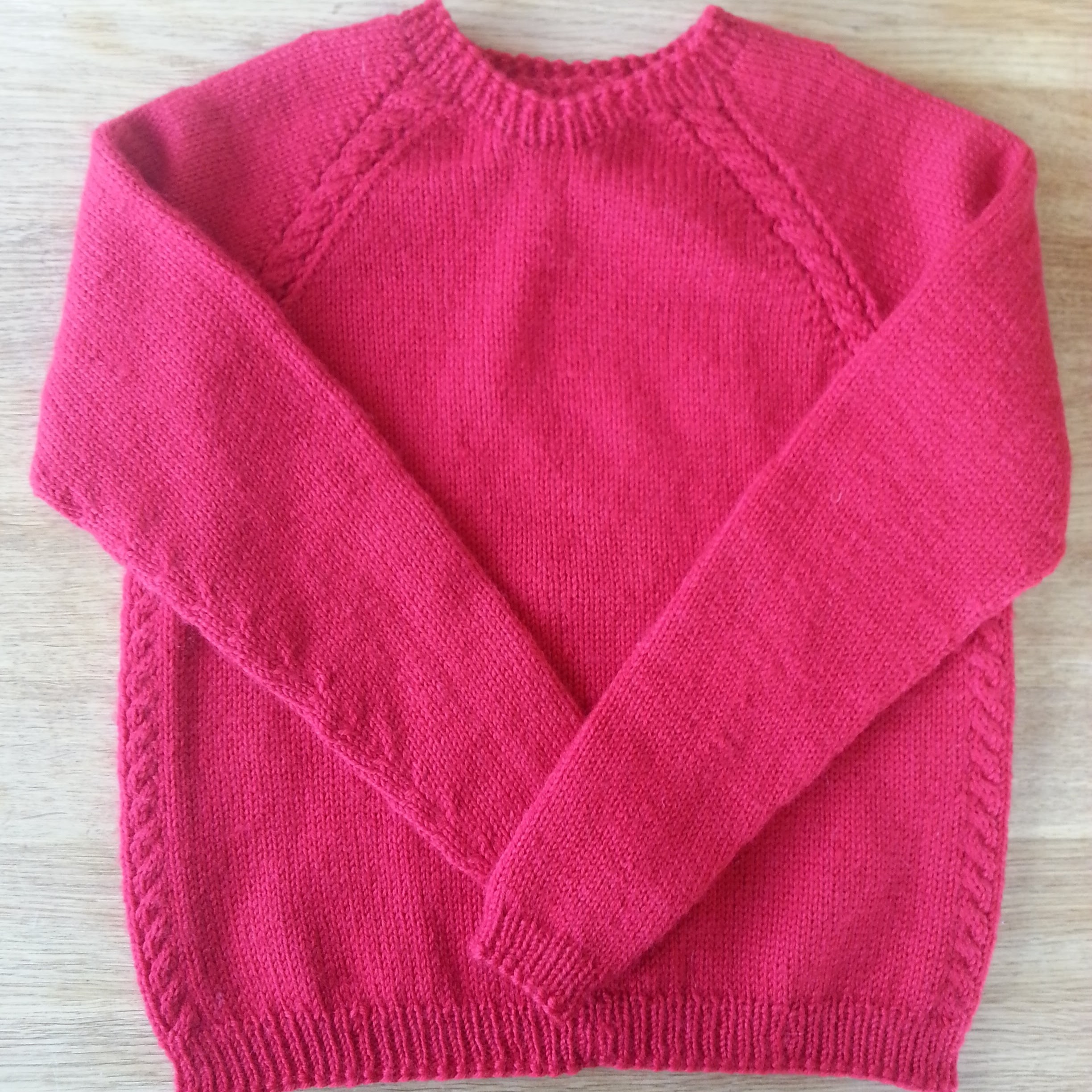 Crew neck in child size with cables